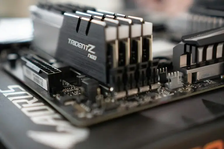 Guía Completa para Cambiar la Memoria RAM de tu Ordenador